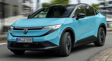 Leaf, l'orgoglio della prima. Nissan lancia la terza generazione dell&rsquo;apripista di tutte le elettriche moderne