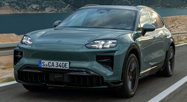 Auto EV, ora i 1000 cv non sono pi&ugrave; una rarit&agrave;: dalla nuova Cayenne alla Model S Plaid ecco i bolidi ad elettroni