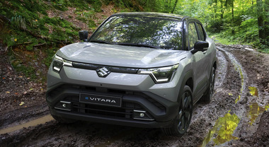 Suzuki ama l&rsquo;ambiente: arriva una full electric e si chiama ancora Vitara