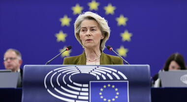 Ue verso rinvio &ldquo;di alcune settimane&rdquo; della revisione standard CO2 delle auto. Era in agenda il 10 dicembre