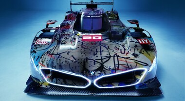Bmw Art Car World Tour in scena all'ADI di Milano. Le vetture della celebre collezione in mostra fino all'8 gennaio