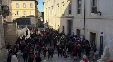 Spoleto in marcia contro la violenza di genere: città unita per la quinta edizione dell’iniziativa