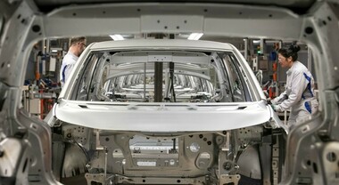 Francia, &ldquo;Pronti ad accettare flessibilita mirate su stop motore a combustione in cambio di norme che incentivino produzione in Europa&rdquo;