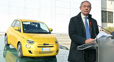 Urso: &laquo;Auto da simbolo crisi diventi segno rinascita industriale Ue. Su revisione regolamento no a misure tampone&raquo;