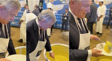 Tajani serve il risotto alla milanese a Nuova Delhi dopo il riconoscimento UNESCO