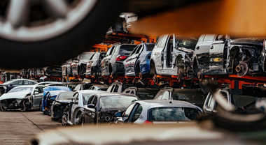 Auto, accordo Ue su norme circolarit&agrave; veicoli e gestione dei fuori uso. Nuove direttive favoriranno il riutilizzo, il riciclaggio e il recupero