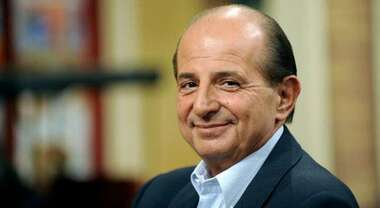Giancarlo Magalli: «Pippo Franco si è dimenticato di me, dopo tutto quello che ho fatto». L'aneddoto su Raffaella Carrà