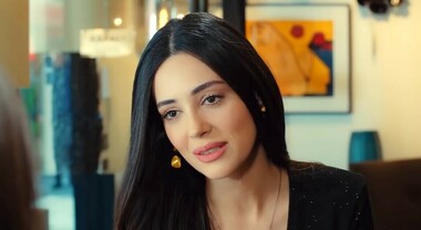 Forbidden Fruit, anticipazioni 27 dicembre: Zeynep torna a casa, ma Elif  arriva a cena e riaccende tutto