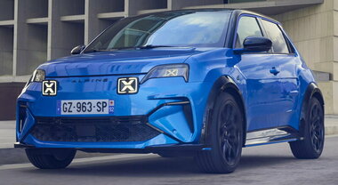 Alpine A290 GTS, la compatta sportiva elettrica dai due volti: agile e confortevole in citt&agrave;, hot hatch zero emission tra le curve