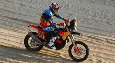 Dakar 2026, Ktm subito in testa. Dopo il prologo Canet e Sanders primo e secondo anche nella tappa inaugurale. Due italiani nella Top 30