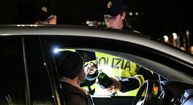 Polizia Stradale: nel 2025 oltre 1,6 milioni di infrazioni, 460mila per eccesso di velocit&agrave;. Oltre 12mila sanzioni per guida sotto l'effetto di alcol e droga