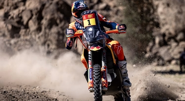 Dakar 2026, a Sanders (Ktm) tappa e comando della corsa delle moto. Nella Classic tre equipaggi italiani nella Top 10 assoluta