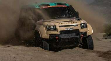 Defender nella storia: vince la sfida della Dakar conquistando una spettacolare doppietta al debutto