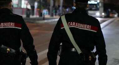Orrore a San Lorenzo, litiga con un clochard e gli dà fuoco: 44enne in gravissime condizioni