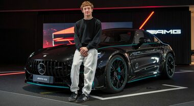 Kimi Antonelli si regala un gioiellino nuovo: ecco la sua Mercedes AMG GT 63 Pro 4Matic+ &ldquo;tailor made&rdquo;