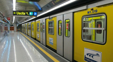 Metropolitana, i trenini gialli venduti come ferro vecchio: 6.800 euro l'uno
