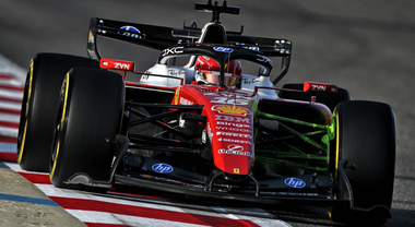 Test a Sakhir, 2&deg; giorno: Ferrari veloce e affidabile con Leclerc che segna il miglior tempo davanti alla McLaren di Norris