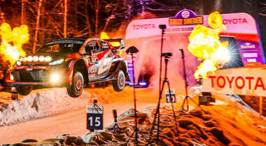 Wrc, avvincendamenti in testa al Rally di Svezia solo fra piloti Toyota, Evans dopo Solberg, ma al 2&deg; riposo &egrave; al comando Katsuta