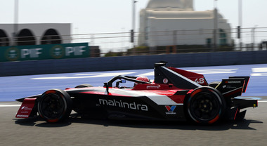 FE, Mortara (Mahindra), il poleman di Jeddah, l'italo svizzero di nuovo davanti a tutti in griglia. Alle 20.05 il via all'ePrix