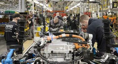 Renault Group punta anche sulla Spagna per produrre le Bev. Rafale e Scenic usciranno dallo stabilimento di Palencia