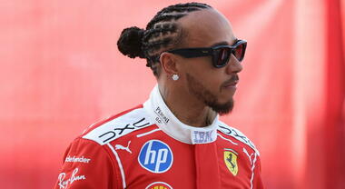 Hamilton: &laquo;La Ferrari ha tutto per vincere, dobbiamo portare a termine il lavoro&raquo;