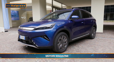 Motori Magazine, in questa puntata: BYD Atto 3 Evo, cuore sportivo e autonomia 510 km. Vespa celebra le medaglie di Milano Cortina 2026
