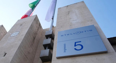 Stellantis possibili operazioni con partner cinesi per siti europei. Il Gruppo, &ldquo;contatti con operatori di tutto il mondo&rdquo;
