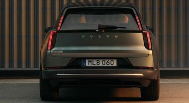 Volvo, il futuro in anticipo. Il costruttore di Goteborg lancia la EX60 ribadendo di avere l&rsquo;innovazione nel Dna