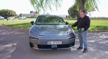 Xpeng P7+, la fastback elettrica definita dall&rsquo;IA sbarca in Europa