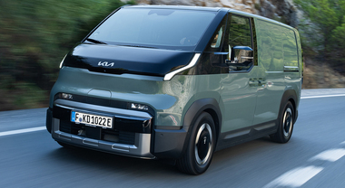 Kia PV5, primo modello di commerciale elettrico leggero che supporta diverse tipologie di carrozzeria, dalla Cargo alla Passenger