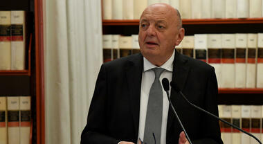 Automotive, Pichetto Fratin: &laquo;In Ue rischio di demolire il passato senza saper costruire il futuro&raquo;