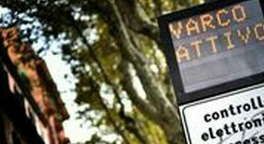 ZTL Roma, dal 16 giugno via a richieste permessi per veicoli elettrici. Il costo &egrave; di 1.000 euro