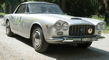 Asi, una Lancia Flaminia GT Touring del 1967 alimentata con bio-benzina protagonista del road-tour ecologico Torino-Palermo