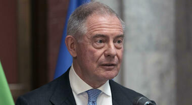 Stellantis, Urso: &laquo;Segni positivi, obiettivo un milione di veicoli possibile. Siamo aperti a investitori stranieri&raquo;