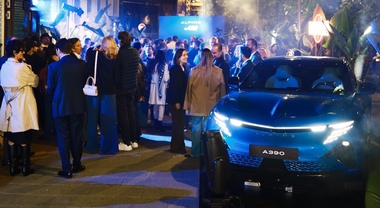 MDW 2026, estetica e mobilit&agrave; vanno a braccetto. Nel'auto guida la bellezza