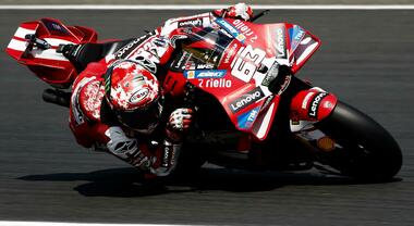 Ducati torna a ruggire: uno-due nelle qualifiche di Le Mans, Bagnaia in pole davanti a Marquez