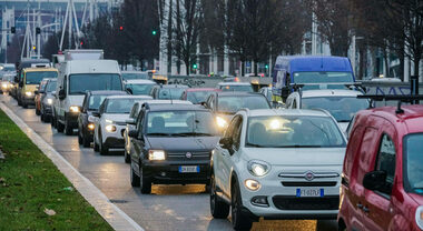 Parco auto, 12 anni e mezzo l'et&agrave; media in Italia e continua a crescere