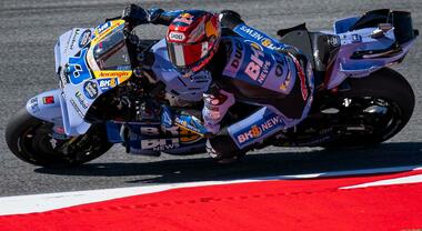 Alex Marquez con la Ducati vince la Sprint di Barcellona, precede Acosta con la Ktm e Di Giannantonio