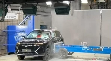 Geely conferma l'impegno nello sviluppo di veicoli sempre pi&ugrave; sicuri con nuovi crash test a Parigi