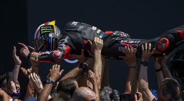MotoGp, il trionfo dell'Aprilia di Bezzecchi al Mugello