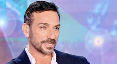 Costantino Vitagliano, dal trono di Uomini e Donne alla malattia ...