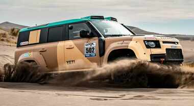Defender Rally trionfa in Argentina. Peterhansel vince la Desaf&iacute;o Ruta 40 al volante della inarrestabile Land Rover