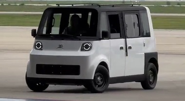 Olinia, svelata dalla presidente Sheinbaum la prima auto elettrica messicana. Sul mercato nel 2027 a circa 7.300 euro