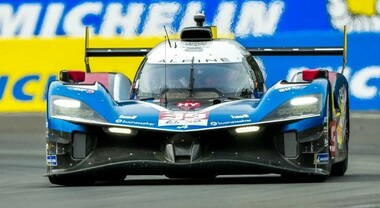 24 Ore di Le Mans 2026, le foto pi&ugrave; spettacolari delle Qualifiche in cui svetta l'Alpine