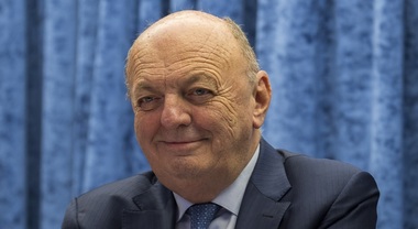 Pichetto Fratin: &laquo;La sfida non &egrave; solo dell&rsquo;auto, ma dell&rsquo;energia. Non si costruisce la transizione con un decreto&raquo;