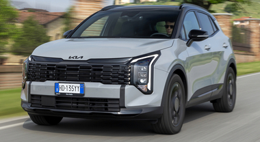 Kia, Tri-Fuel alza l'asticella. L&rsquo;originale sistema di alimentazione ideato dal brand esteso a Sportage: autonomia 1.500 km