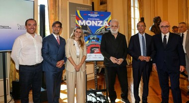 F1: il Gp di Monza entra alla Scala di Milano, presentato il poster ufficiale. Il tenore Meli canter&agrave; ancora l'inno d'Italia