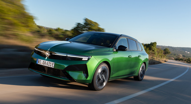 Opel Astra, con il restyling continua l'evoluzione