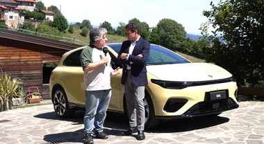 Scopelliti (Leapmotor Italia): &laquo;La B05 punta sul design ed il piacere di guida&raquo;