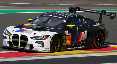 GT World Challenge, oltre 26 mila spettatori a Misano per il weekend della Sprint Cup. La Bmw M4 di Vale Rossi sfiora il podio